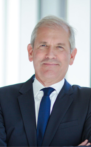 Prof. Dr. Dr. h.c mult. Jens Scholz
