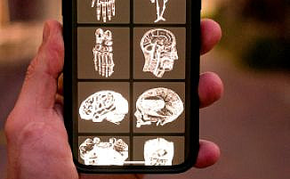 Dr. KI: Wenn der Chatbot zum medizinischen Ratgeber wird