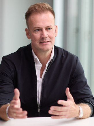 Dr. Florian Fuhrmann